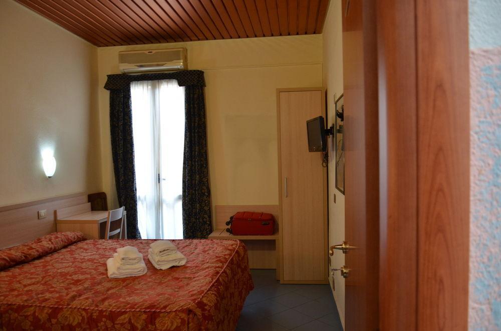 Hotel Nizza Мілан Екстер'єр фото